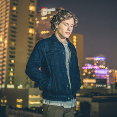Peyton McMahon – Hold on Tight