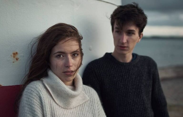 Hannah & Falco - Blind For The Moment