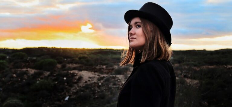 Luna Keller - High Low High Low