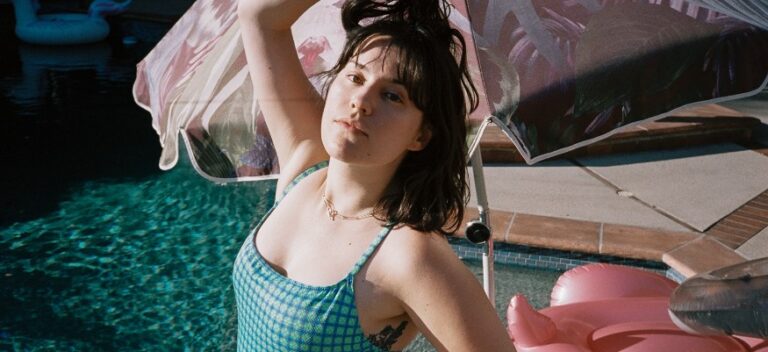 Maisyn - Pool Party